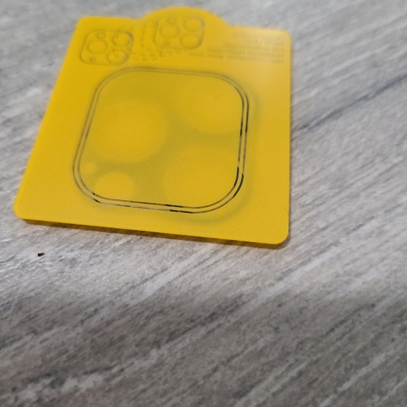 Iphone cases and came protector - Picture 4 of 13